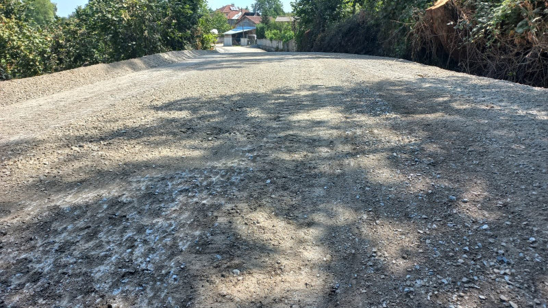 DÜZCE İL ÖZEL İDARESİ EKİPLERİ, ALTYAPI ÇALIŞMALARINI SÜRDÜRÜYOR