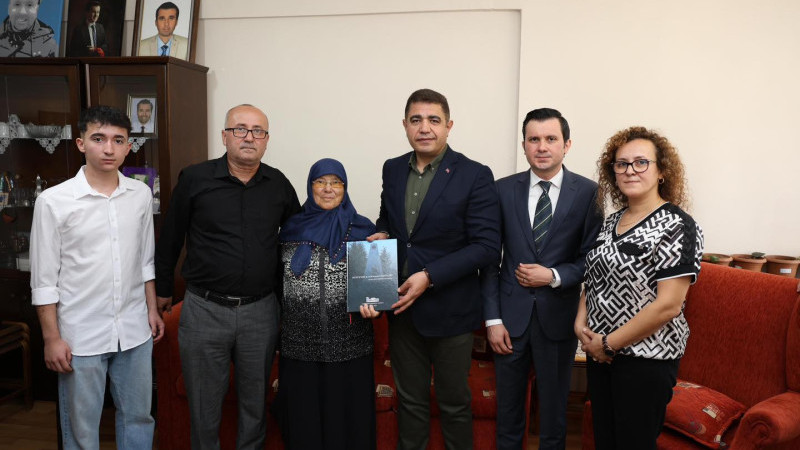 VALİ ASLAN, ŞEHİT AİLESİNİ ZİYARET ETTİ