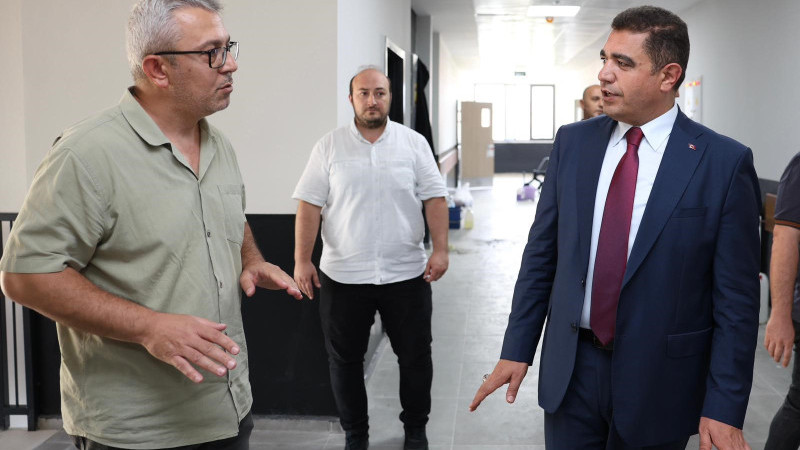 VALİ ASLAN KIZ KUR’AN KURSU ÖĞRENCİLERİYLE BİR ARAYA GELDİ 