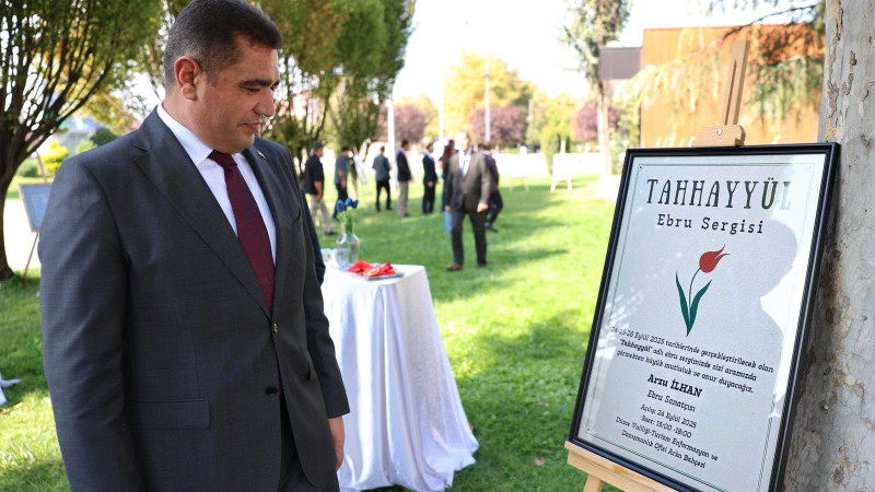 DÜZCE'DE EBRU SERGİSİ AÇILDI 