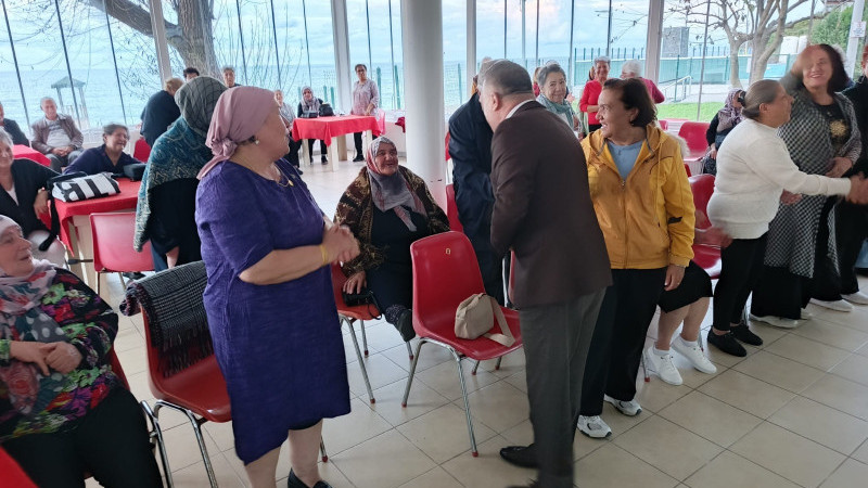 ANKARALI TATİLCİLERDEN BAŞKAN ABANOZ’A SEVGİ SELİ