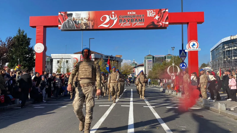 CUMHURİYETİN KURULUŞUNUN 102’NCİ YILI BÜYÜK COŞKU İLE KUTLANIYOR