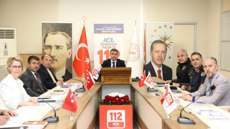 ACİL ÇAĞRI HİZMETLERİ MASAYA YATIRILDI 
