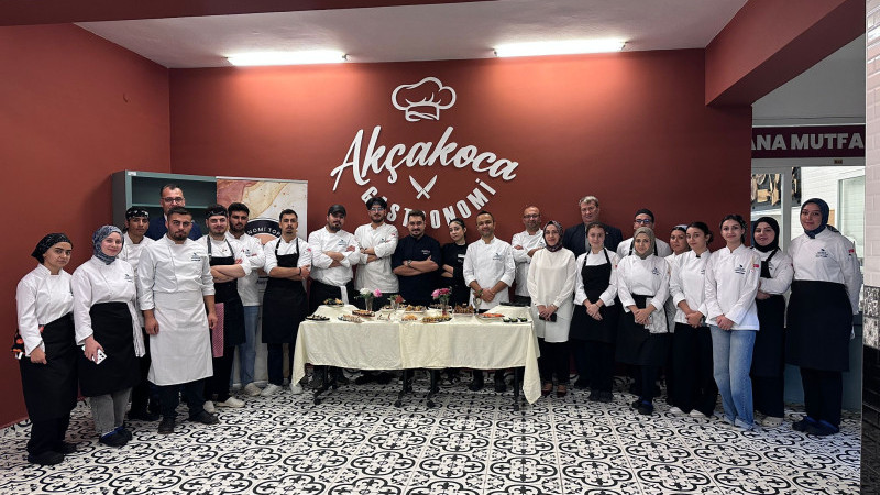 “SUSHİSEL İLE SUŞİ SANATI VE TEKNİKLERİ” WORKSHOP’U GERÇEKLEŞTİRİLDİ