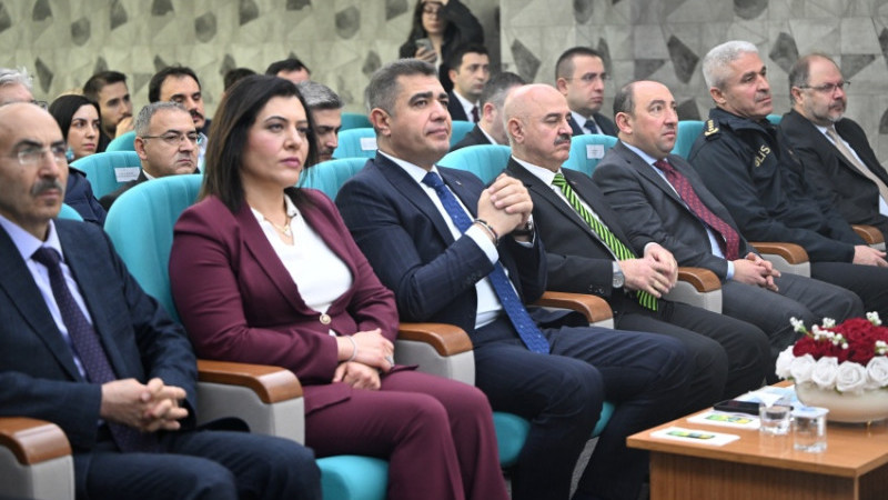 ‘İNSANLAR 'İYİ' OLMAK YERİNE  'KÖTÜ'YÜ SEÇEBİLİYOR’