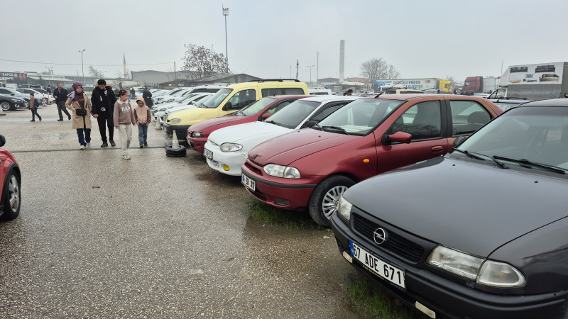 BAKAN ÇOK, ALAN YOK