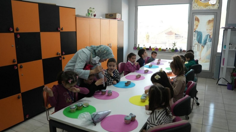 MİNİKLER ATÖLYELERİ DENEYİMLEDİ