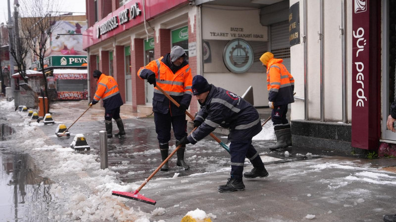 ‘ANA ARTERLER ULAŞIMA AÇIK TUTULDU’