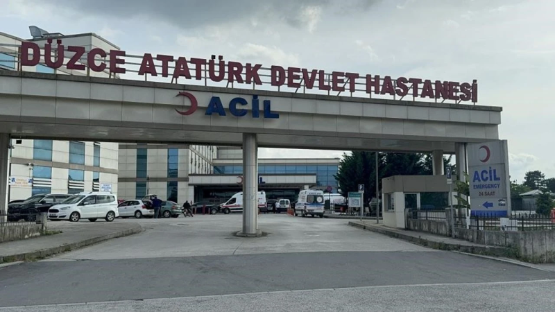 YOLCU OTOBÜSÜ VE TIR ÇARPIŞTI