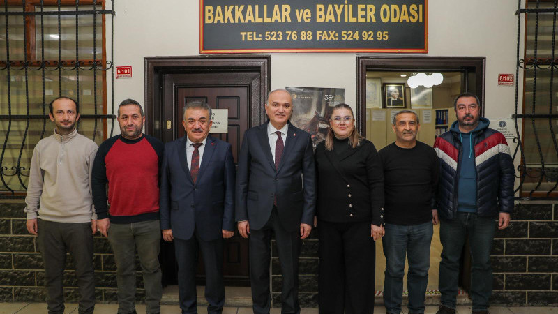 ‘ESNAFIMIZ BİZİM GÖZBEBEĞİMİZDİR’