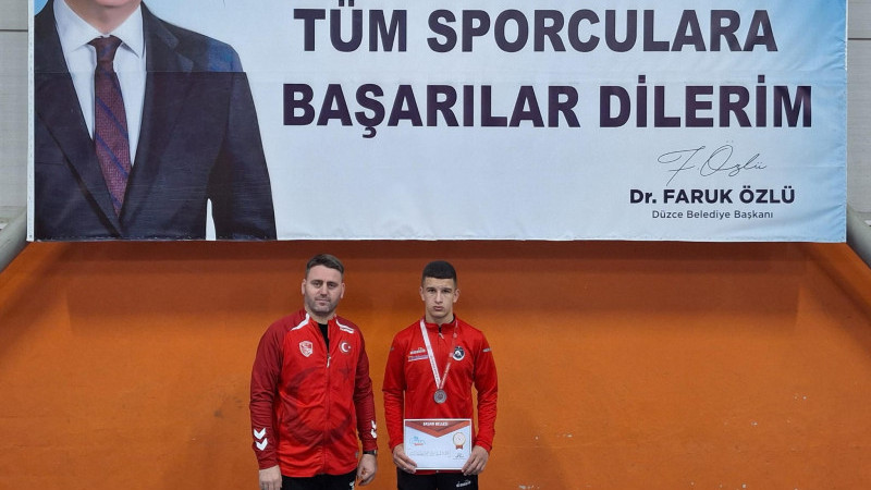 DÜZCELİ ENSAR KOCAELİ’NDEN GÜMÜŞ MADALYA İLE DÖNDÜ