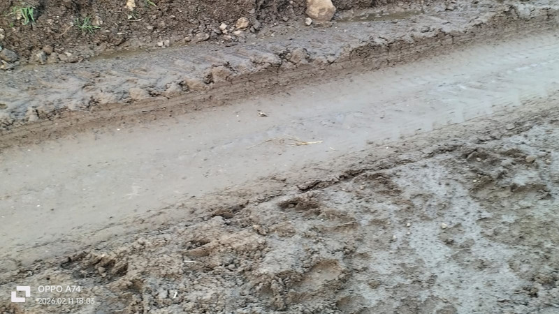 BELEDİYENİN KAMYONLARI  BU HALE GETİRDİ 