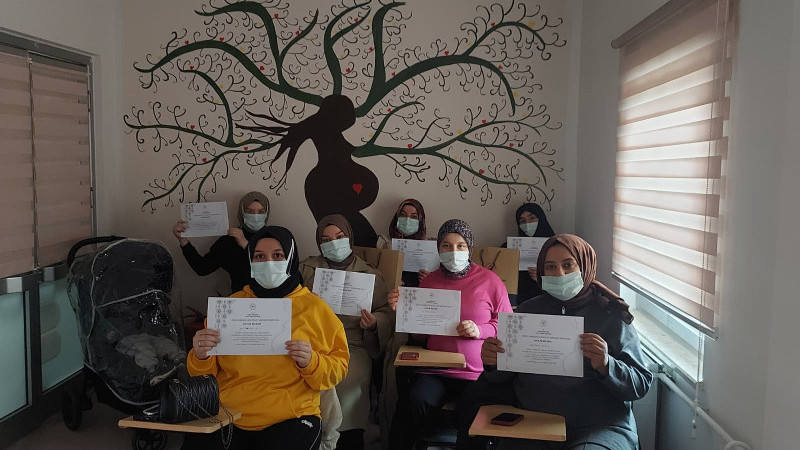 GÜMÜŞOVA’DA GEBE EĞİTİMİ 