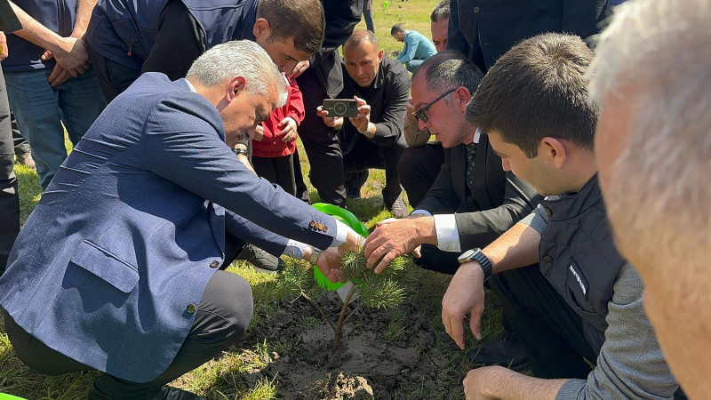 BAHÇELİ İSMİ HATIRA ORMANI İLE ÖLÜMSÜZLEŞTİ