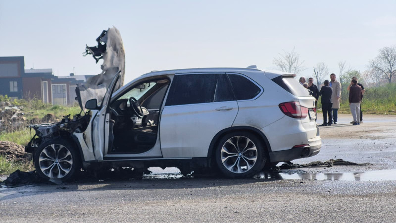 SEYİR HALİNDEKİ ARAÇ ALEV ALDI