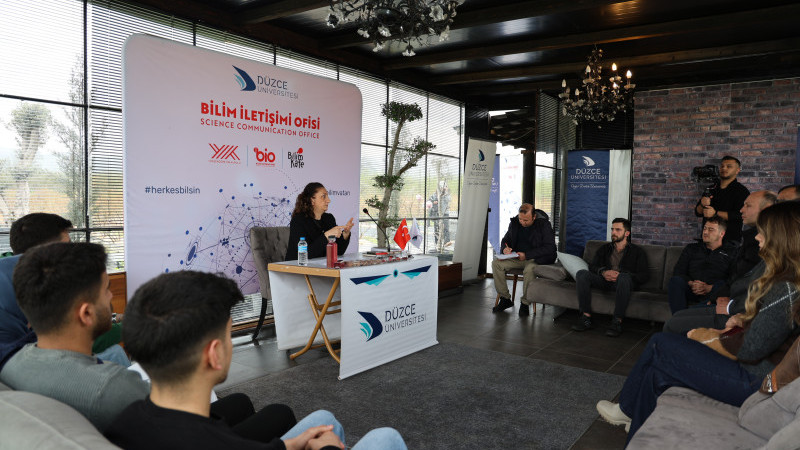 BİLİM KAFEDE DÜZCE’DE FINDIK DIŞINDA YETİŞEN DOĞAL ÜRÜNLER KONUŞULDU