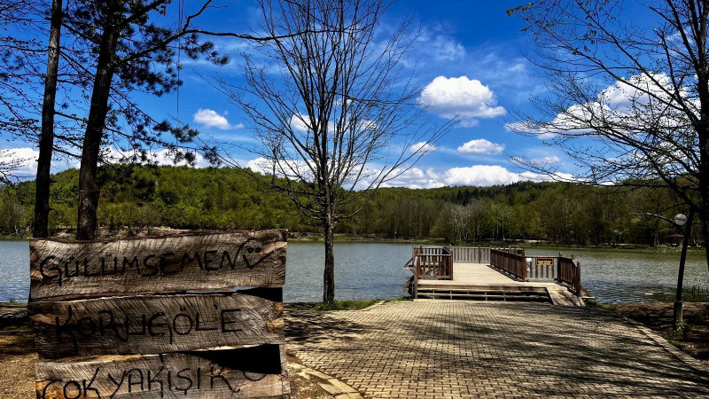 KORUGÖL TABİAT PARKI’NDA BAHAR RENKLERİ GÖRSEL ŞÖLEN SUNUYOR