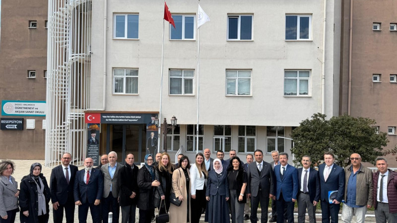 MÜDÜR ÖZER AKÇAKOCA’DA İNCELEMELERDE BULUNDU