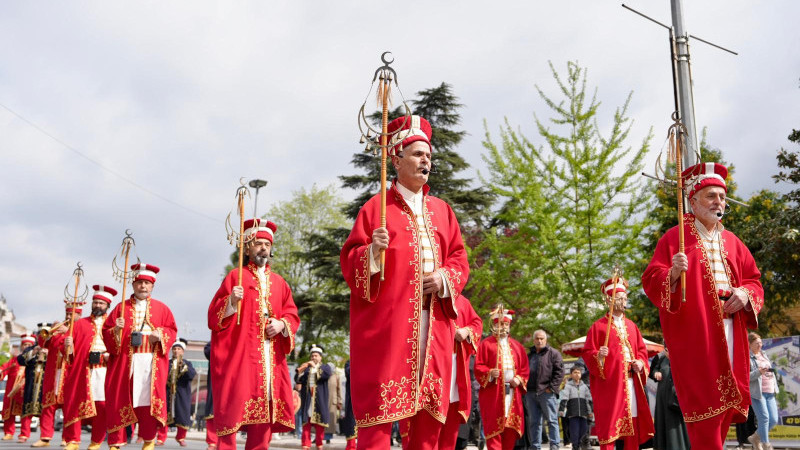 DÜZCE SOKAKLARINDA MEHTER MARŞLARI YANKILANDI