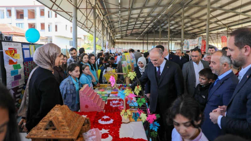 ÇİLİMLİ’DE İKİNCİ KEZ EĞİTİM FESTİVALİ DÜZENLENDİ