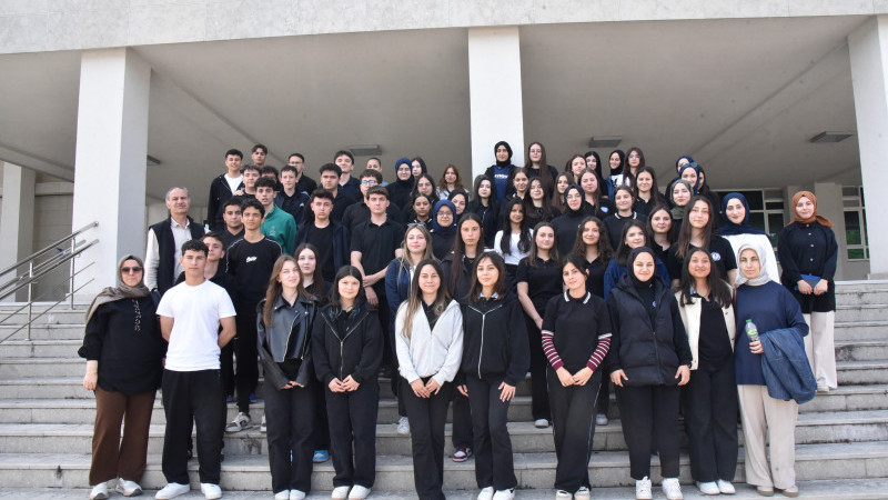 LİSE ÖĞRENCİLERİ MERAK ETTİKLERİNİ ÖĞRENDİ