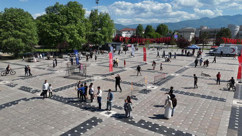 GENÇLİK ANITPARK’TA BULUŞTU