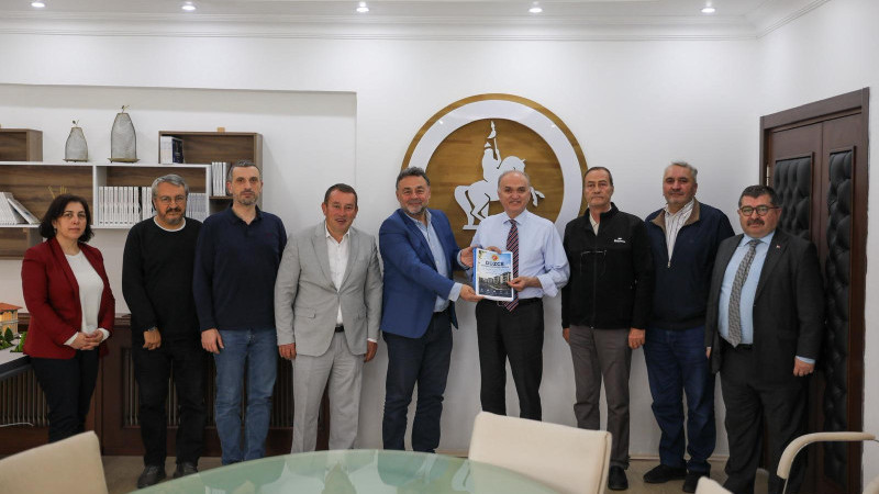 BAŞKAN ÖZLÜ’DEN GAZETECİLERE YÖNELİK SOSYAL KONUT PROJESİ’NE DESTEK