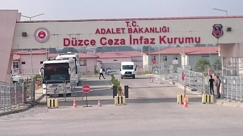 UYUŞTURUCU TİCARETİ YAPAN 3 ŞÜPHELİ TUTUKLANDI
