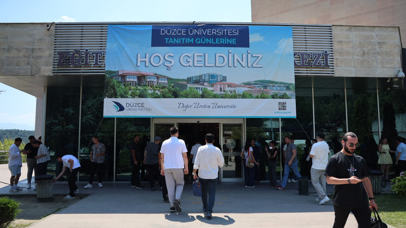 KAMPÜS HAYATINI TANIYORLAR 