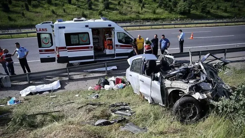 TRAFİK KAZALARI CAN ALMAYA DEVAM EDİYOR
