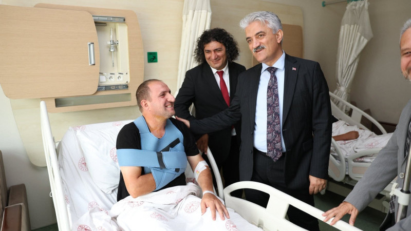 VALİ MAKAS, PET-BT BİRİMİNDE İNCELEMELERDE BULUNDU