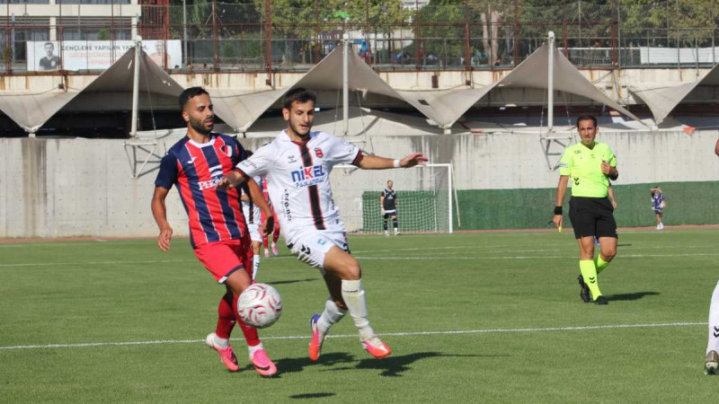 DÜZCESPOR GALİBİYETİ KAÇIRDI: 1-1