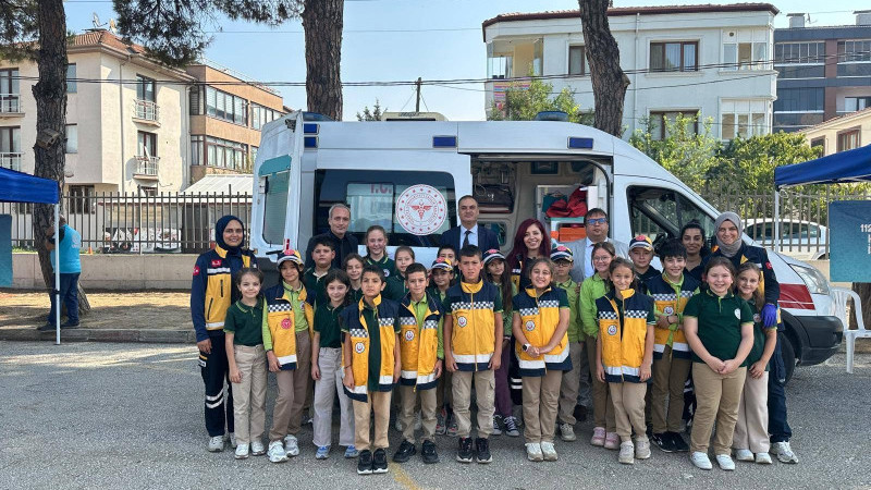 SAĞLIKLI GELECEK İÇİN İLK ADIM OKULLARDA ATILDI